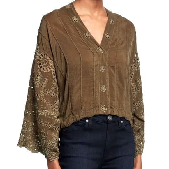 Johnny Was Merissa Floral Eyelet Crop Martini Olive Top Size Medium - Picture 1 of 6